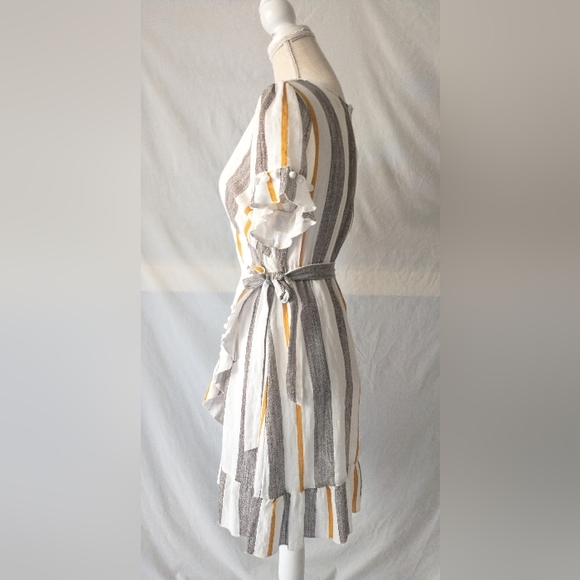 Simplee - Wrap Pom-pom Striped Dress - Super Cute! M - Picture 2 of 12